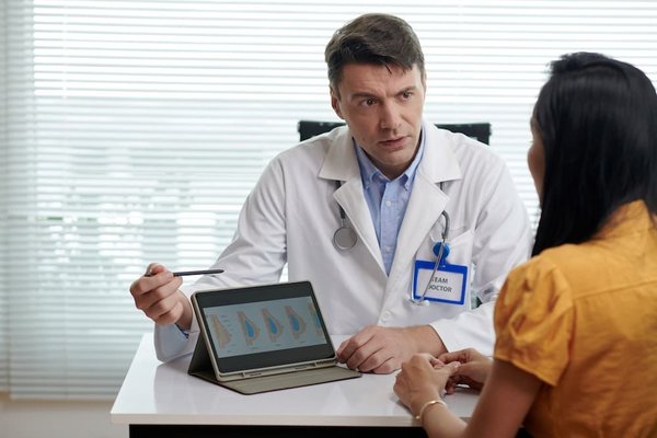 L'augmentation mammaire avec prothèses : que faut-il savoir ?